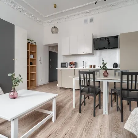 Kamienica Centrum Nr 12 Lägenhet *